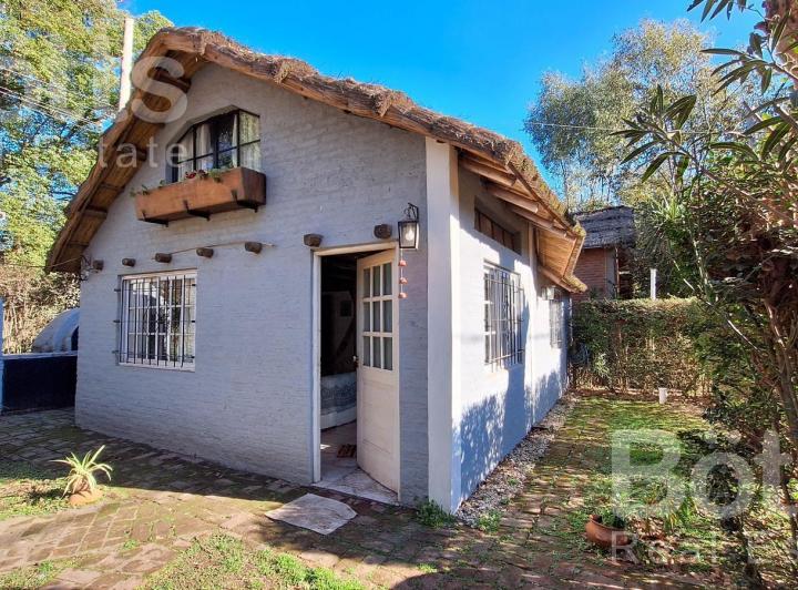 Casa · 47m² · 3 Ambientes · 1 Cochera
