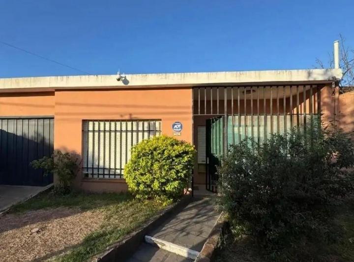 Casa · 113m² · 4 Ambientes · 2 Cocheras