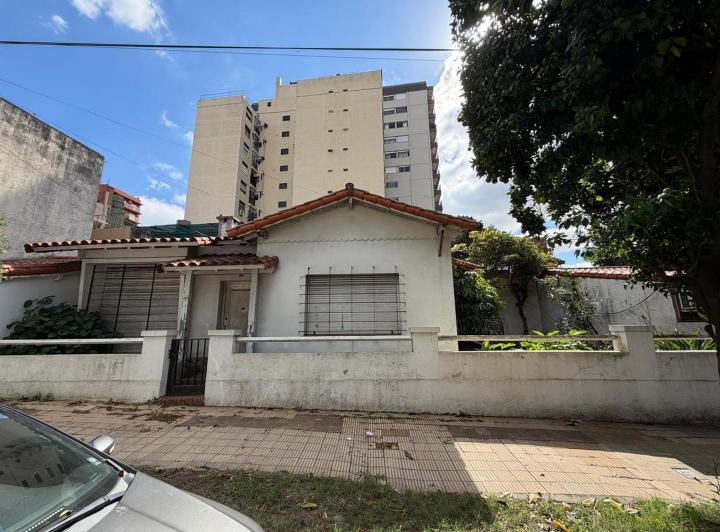 Casa · 108m² · 3 Ambientes · 2 Cocheras