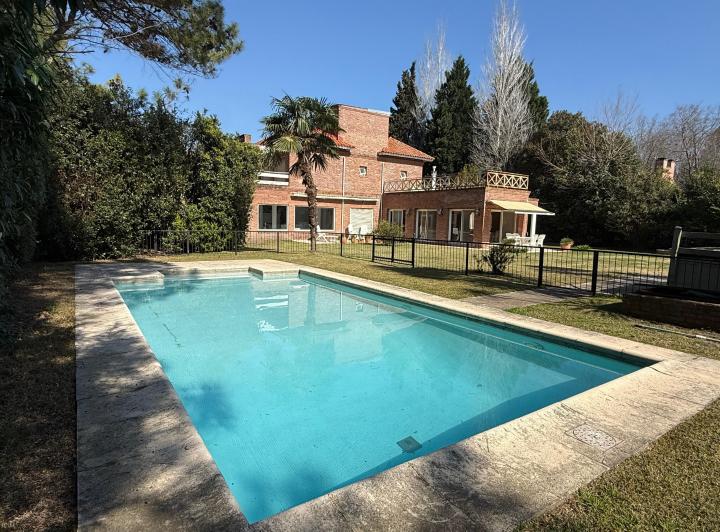 Casa · 266m² · 4 Ambientes