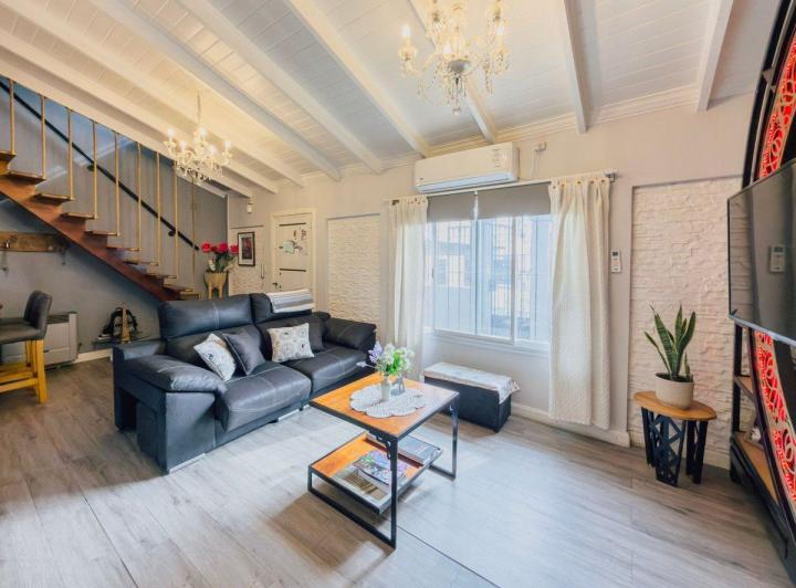 Casa · 190m² · 4 Ambientes · 2 Cocheras