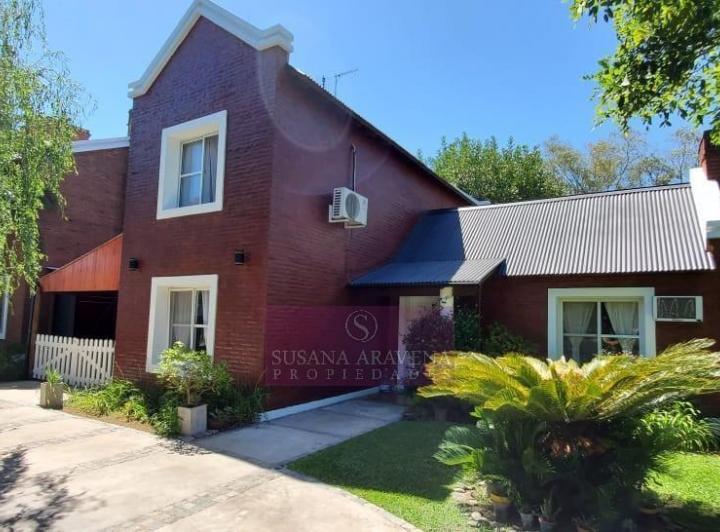 Casa · 180m² · 5 Ambientes · 1 Cochera