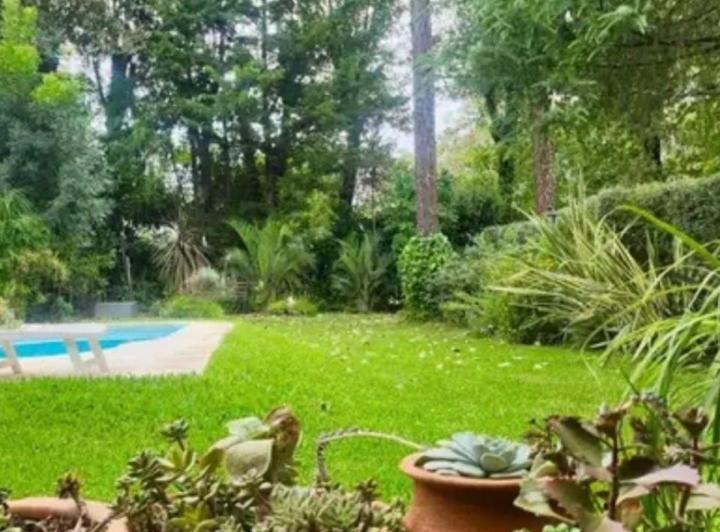 Casa · 75m² · 4 Ambientes · 1 Cochera