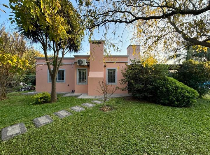 Casa · 120m² · 4 Ambientes · 2 Cocheras
