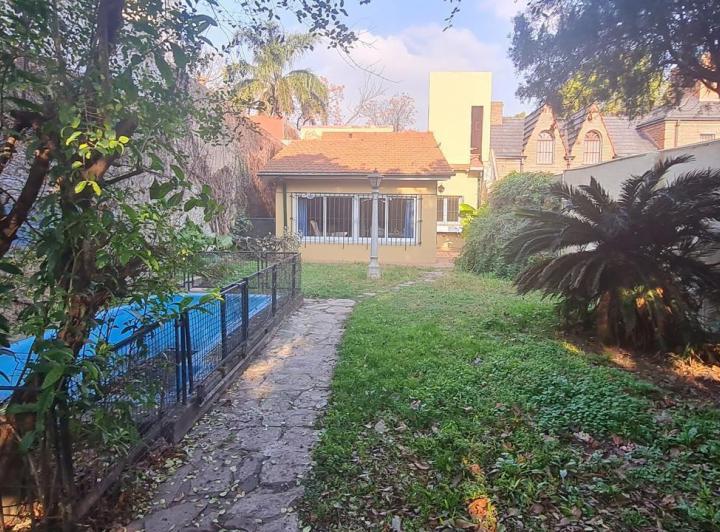 Casa · 165m² · 4 Ambientes · 1 Cochera