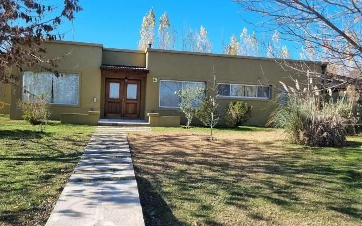 Casa · 173m² · 4 Ambientes · 1 Cochera