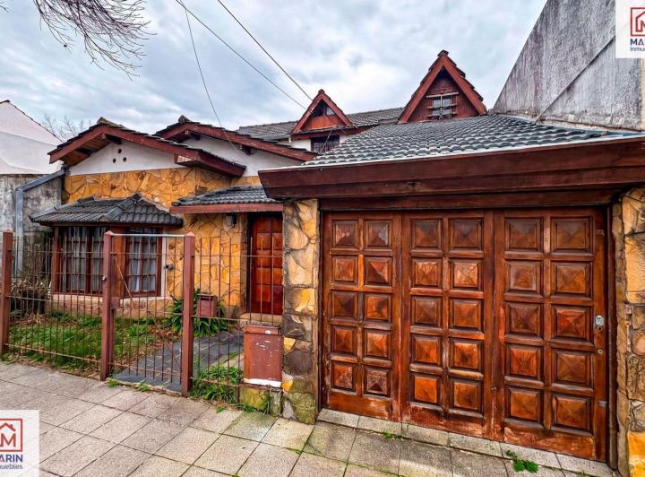 Casa · 174m² · 5 Ambientes · 1 Cochera