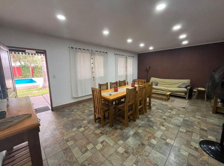 Casa · 85m² · 3 Ambientes · 2 Cocheras