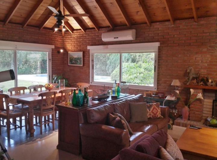 Casa · 131m² · 6 Ambientes