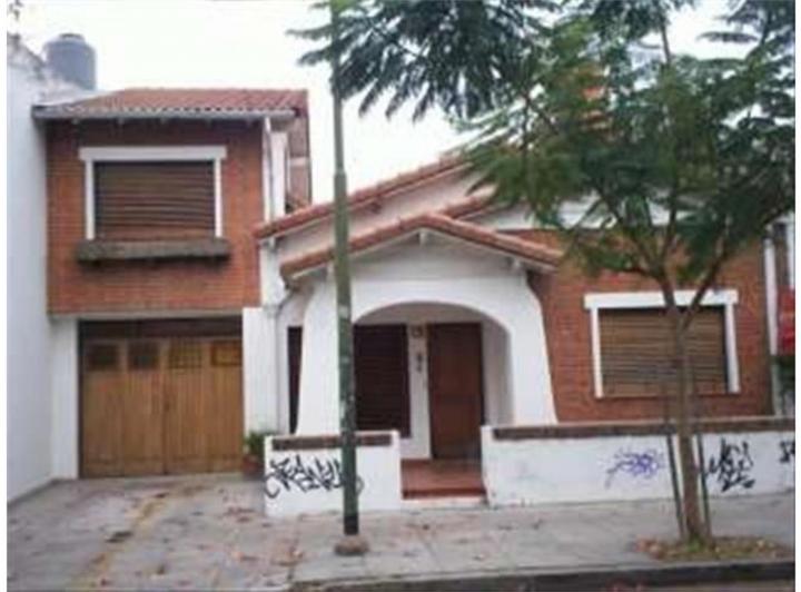 Casa · 200m² · 4 Ambientes · 1 Cochera