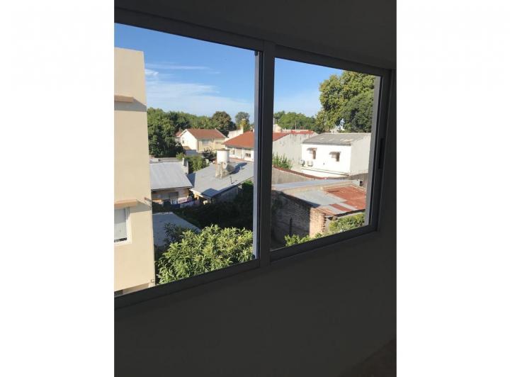 Casa · 60m² · 2 Ambientes · 1 Cochera