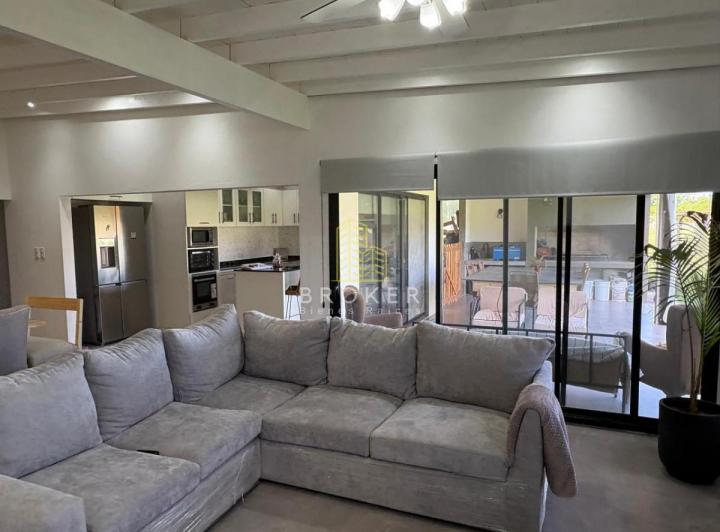 Casa · 129m² · 4 Ambientes · 1 Cochera