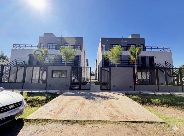 Casa · 70m² · 2 Ambientes · 1 Cochera