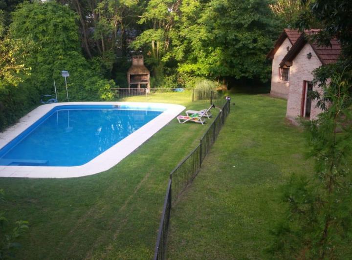 Casa · 180m² · 5 Ambientes