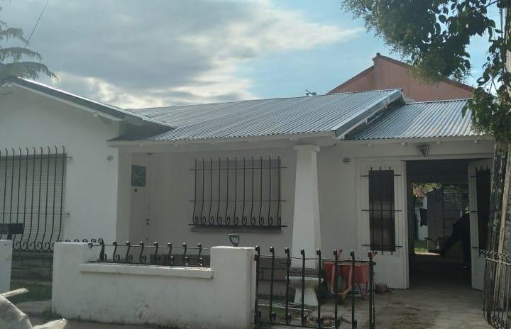 Casa · 100m² · 3 Ambientes · 3 Cocheras