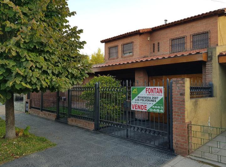 Casa · 130m² · 5 Ambientes · 2 Cocheras