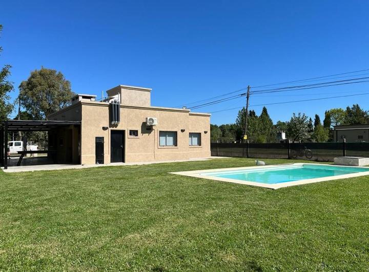 Casa · 101m² · 4 Ambientes · 1 Cochera