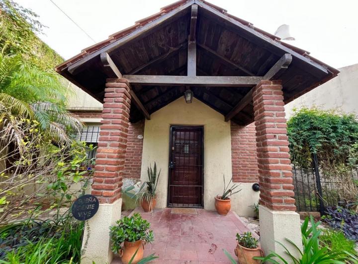 Casa · 125m² · 4 Ambientes · 1 Cochera