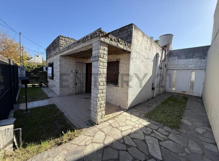 Casa · 130m² · 3 Ambientes · 1 Cochera