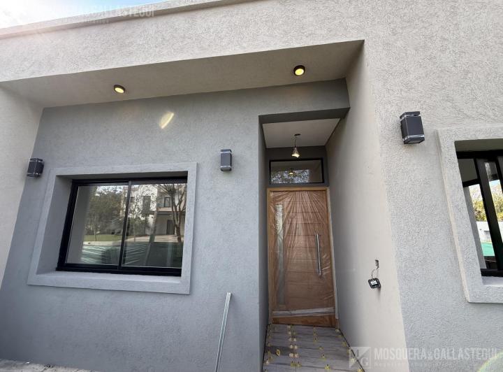 Casa · 150m² · 4 Ambientes