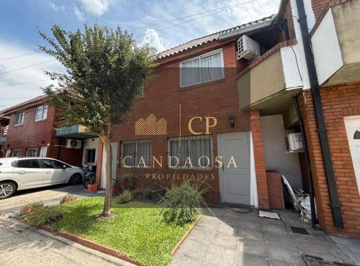 Casa · 111m² · 4 Ambientes · 1 Cochera