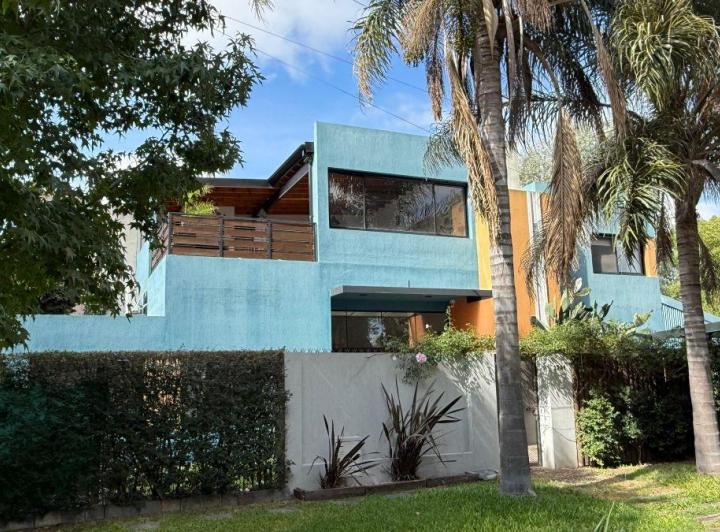 Casa · 130m² · 5 Ambientes · 1 Cochera