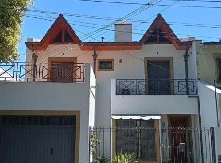 Casa · 172m² · 4 Ambientes · 1 Cochera