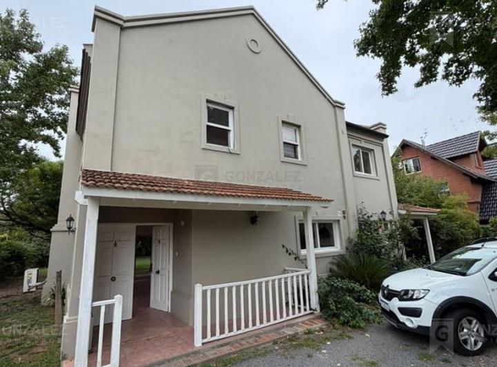 Casa · 200m² · 4 Ambientes
