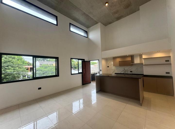 Casa · 132m² · 3 Ambientes · 2 Cocheras
