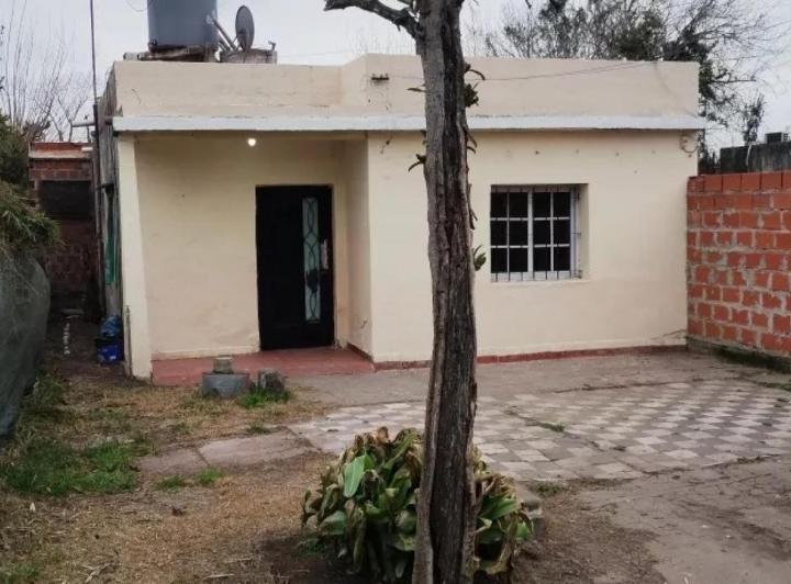 Casa · 100m² · 3 Ambientes · 2 Cocheras