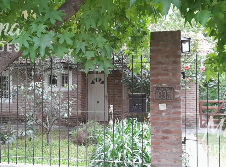 Casa · 100m² · 2 Dormitorios