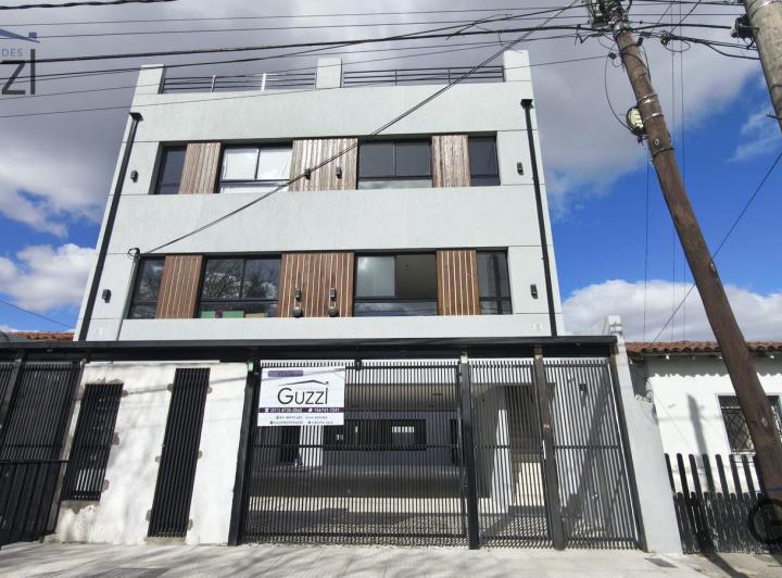 Casa · 80m² · 3 Ambientes · 1 Cochera