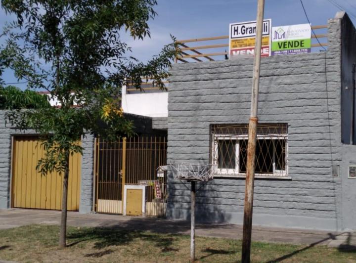 Casa · 197m² · 3 Ambientes · 1 Cochera