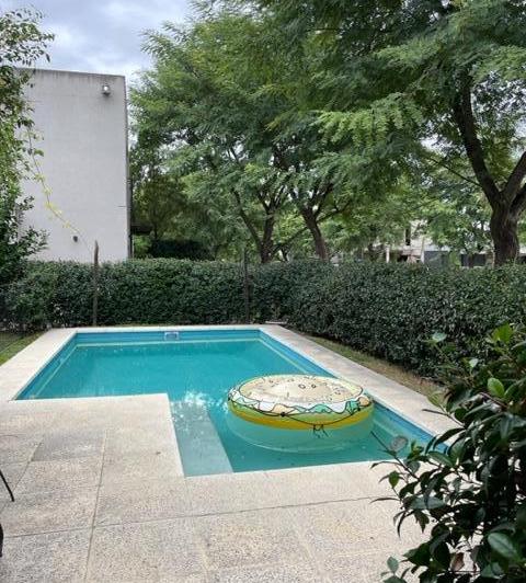 Casa · 160m² · 1 Ambiente