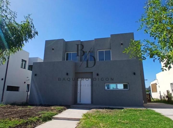 Casa · 188m² · 5 Ambientes · 1 Cochera