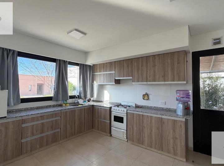 Casa · 130m² · 4 Ambientes