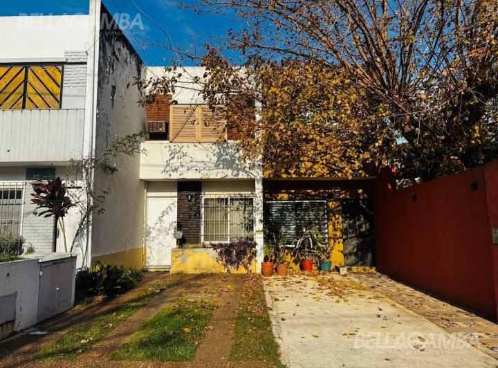 Casa · 78m² · 3 Ambientes · 1 Cochera