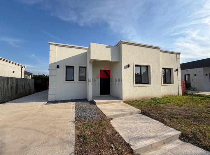 Casa · 148m² · 4 Ambientes · 1 Cochera