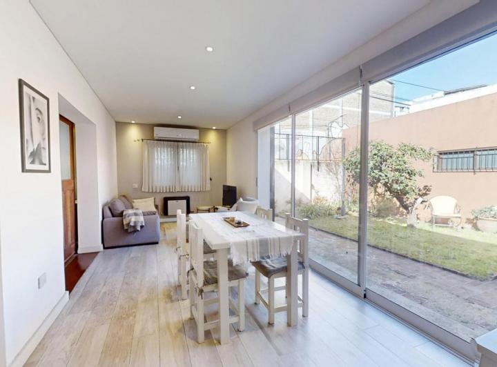 Casa · 158m² · 4 Ambientes · 1 Cochera