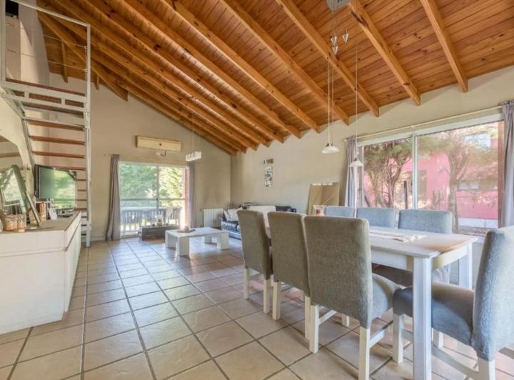 Casa · 118m² · 4 Ambientes · 4 Cocheras