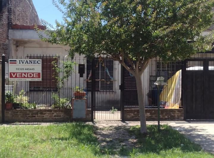 Casa · 65m² · 4 Ambientes · 1 Cochera