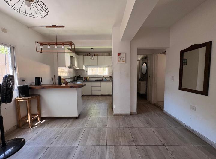 Casa · 80m² · 4 Ambientes · 1 Cochera