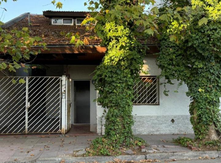 Casa · 110m² · 4 Ambientes · 1 Cochera