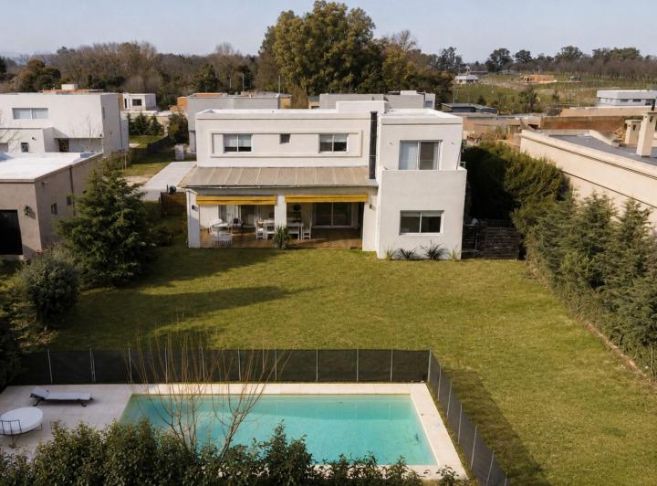 Casa · 159m² · 5 Ambientes