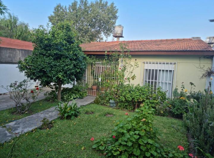 Casa · 60m² · 3 Ambientes · 1 Cochera