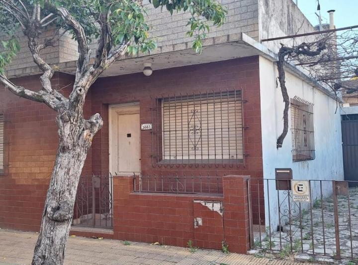 Casa · 214m² · 3 Ambientes · 2 Cocheras