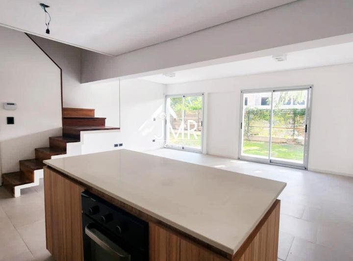 Casa · 80m² · 3 Ambientes · 1 Cochera