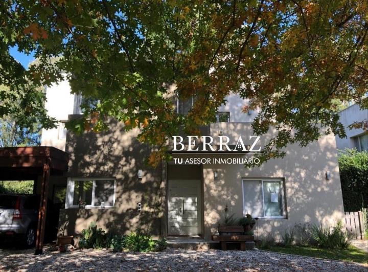 Casa · 220m² · 5 Ambientes · 4 Cocheras
