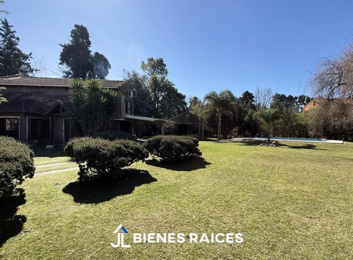 Casa · 191m² · 3 Ambientes · 3 Cocheras