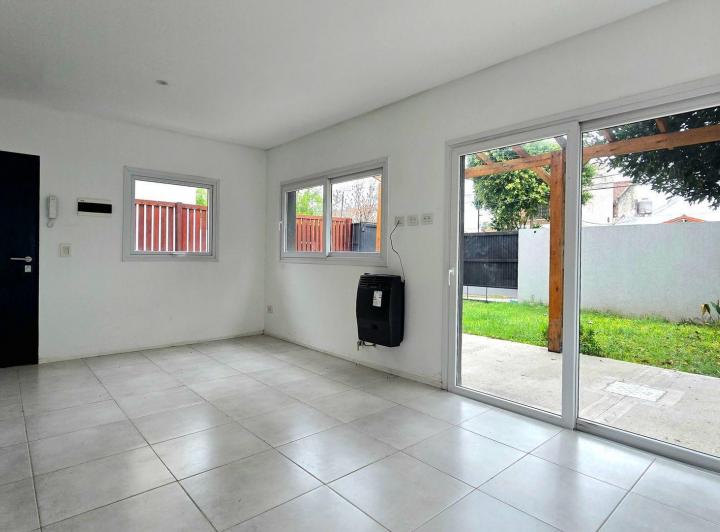 Casa · 100m² · 3 Ambientes · 1 Cochera
